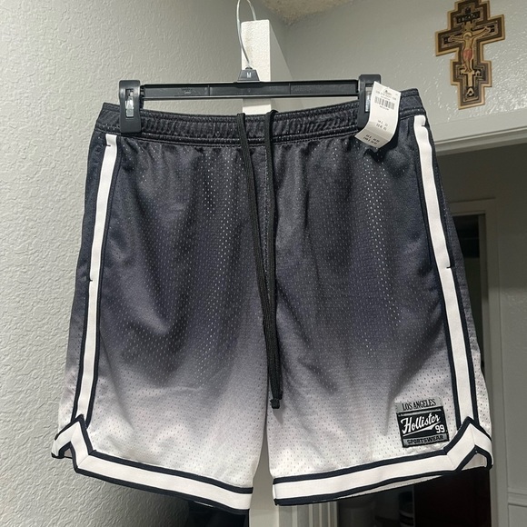 Hollister Other - Hollister Shorts for men Size Medium Never Worn Brand New